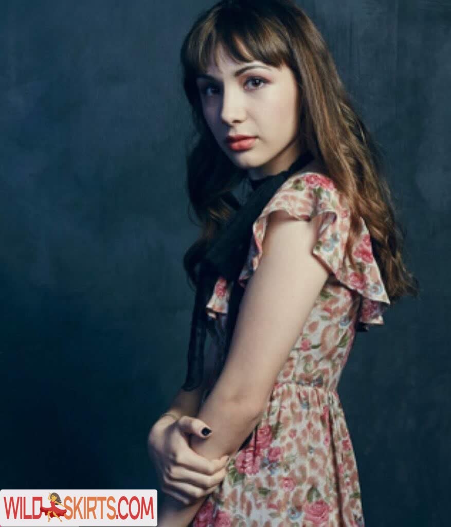 Hannah Marks nude leaked photo #36