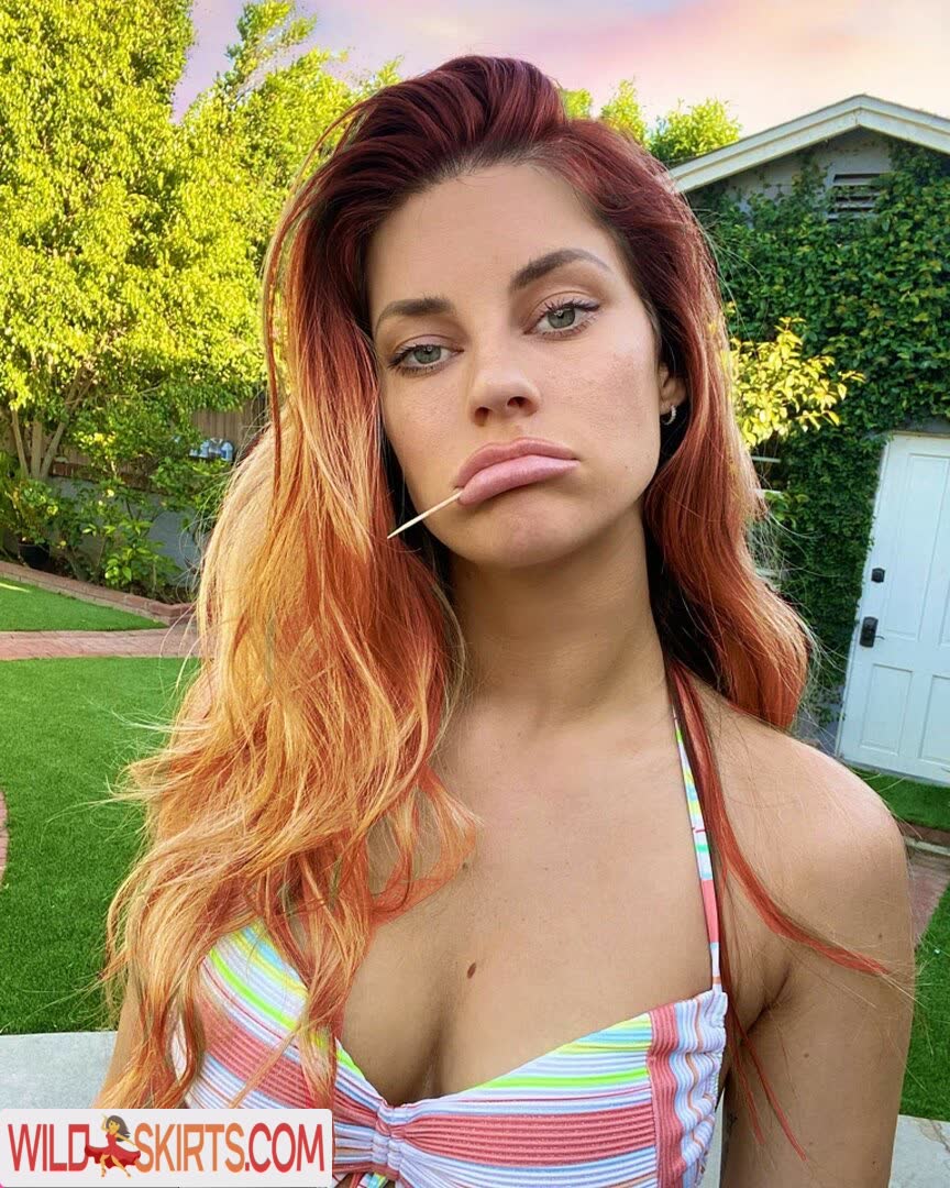 Hannah Stocking / hannahstocking nude OnlyFans, Instagram leaked photo