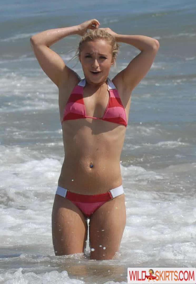 Hayden Panettiere nude leaked photo #5