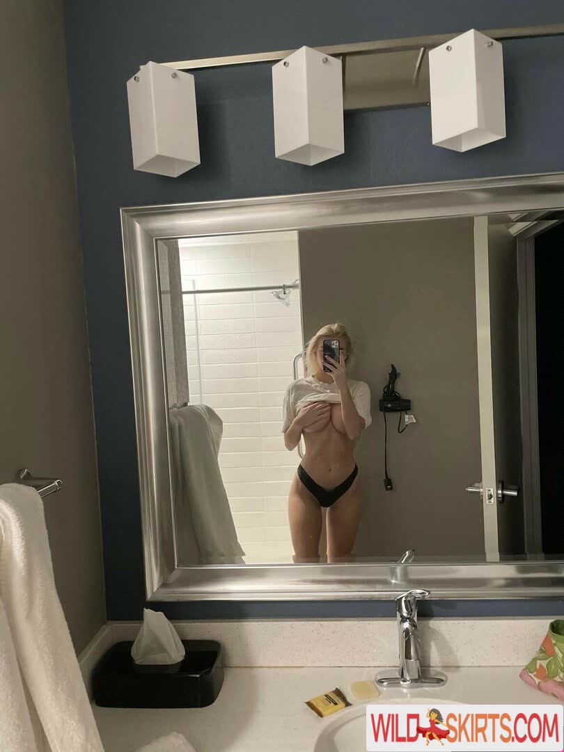 HayMartinn nude leaked photo #19