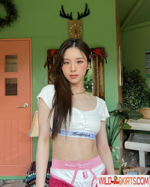 HeeJin / heejin_theworld nude Instagram leaked photo #26