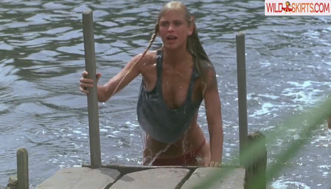 Helen Slater nude leaked photo #5