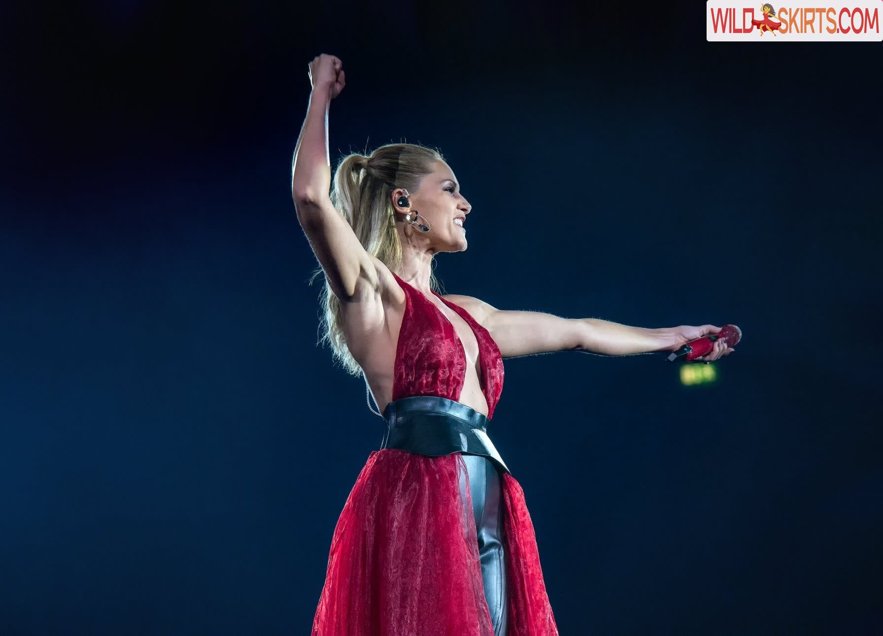 Helene Fischer / helenefischer nude Instagram leaked photo #2