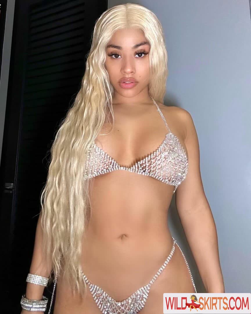 Hennessy Carolina nude leaked photo #12