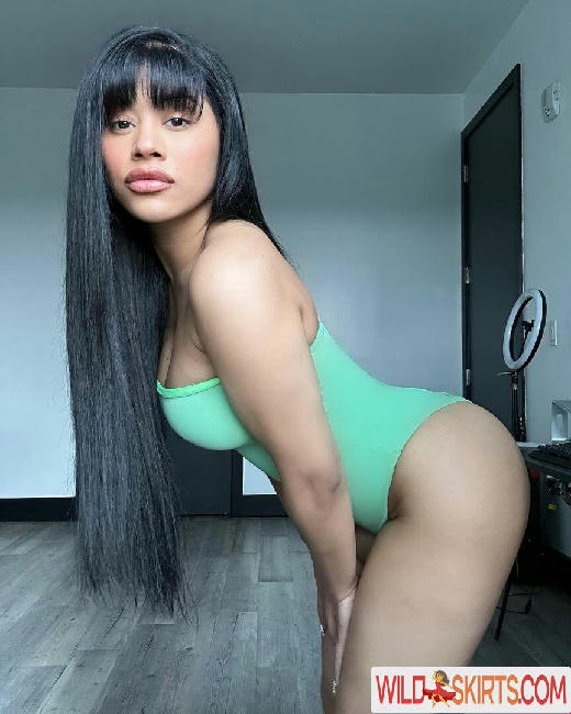 Hennessy Carolina / Cardi B's sister / callmebabiixxx / hennessycarolina nude OnlyFans, Instagram leaked photo #8