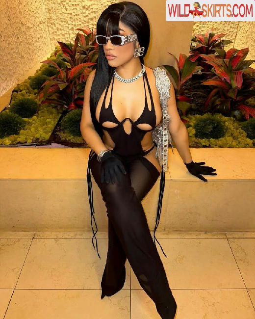 Hennessy Carolina / Cardi B's sister / callmebabiixxx / hennessycarolina nude OnlyFans, Instagram leaked photo #68