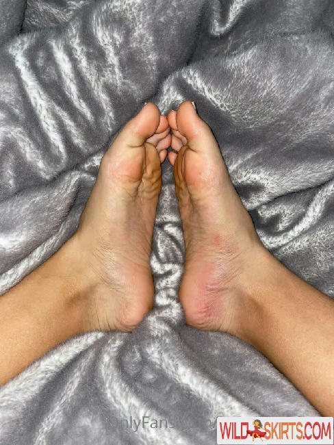 herathletefeetxo / _ediithxoxo / herathletefeetxo nude OnlyFans, Instagram leaked photo #10