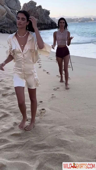 Herbert Twins / Elisha Herbert / Renee Herbert / reneeherbert_ nude Instagram leaked photo #68