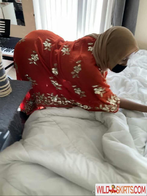 Hijabi Bambi nude leaked photo #3