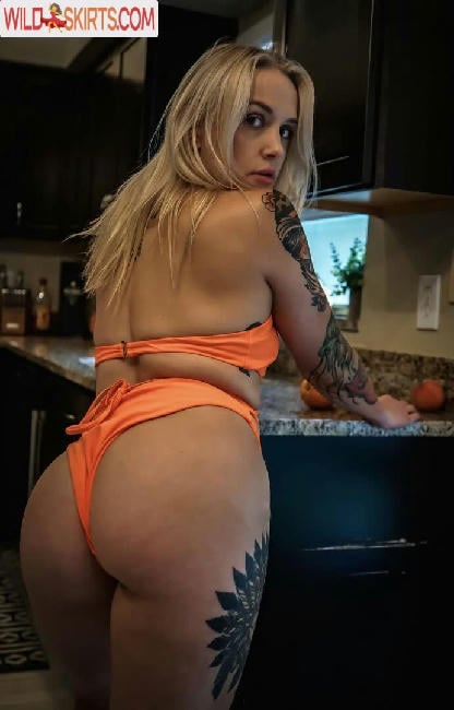 hisnherobsessions / Erinhooten95 / That Tattooed Couple / hisnherobsessions / thetattoedcouple nude OnlyFans, Instagram leaked photo #1