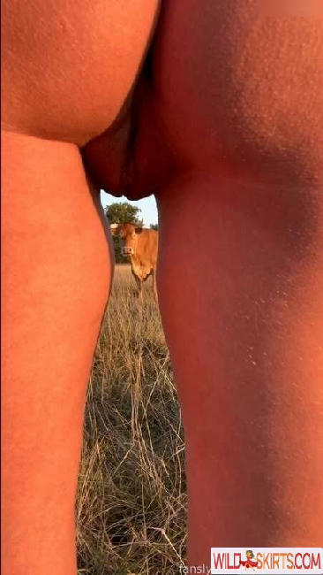 Holasoychaca / taragenx... nude OnlyFans leaked photo #5