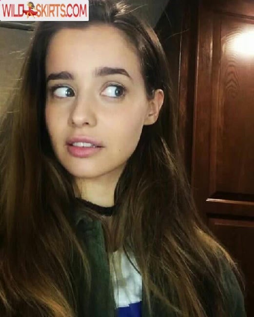 Holly Earl / earlisthename / hollyearl__ nude OnlyFans, Instagram leaked photo #11