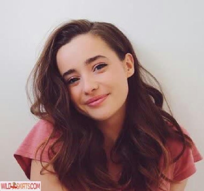 Holly Earl / earlisthename / hollyearl__ nude OnlyFans, Instagram leaked photo #13