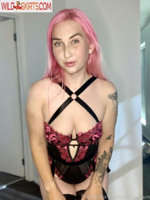 home-alone-mum / home-alone-mum / momathomealone nude OnlyFans, Instagram leaked photo #34