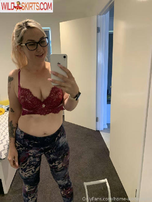 home-alone-mum / home-alone-mum / momathomealone nude OnlyFans, Instagram leaked photo #186