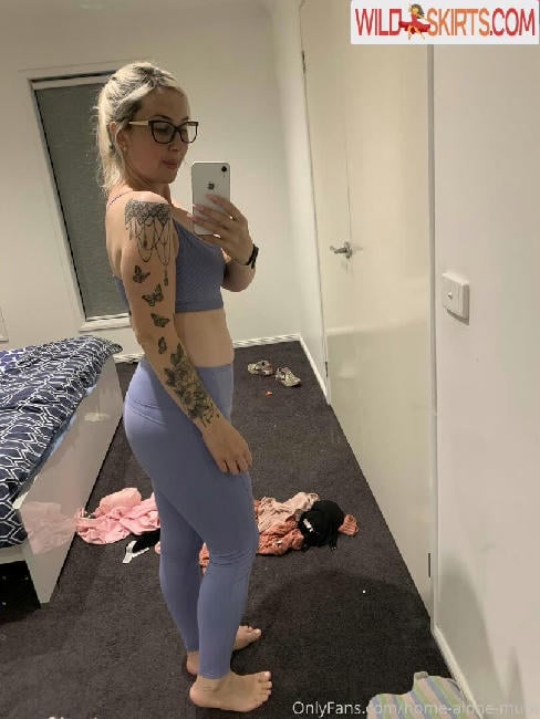 home-alone-mum / home-alone-mum / momathomealone nude OnlyFans, Instagram leaked photo #212