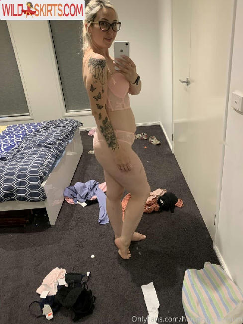 home-alone-mum / home-alone-mum / momathomealone nude OnlyFans, Instagram leaked photo #213