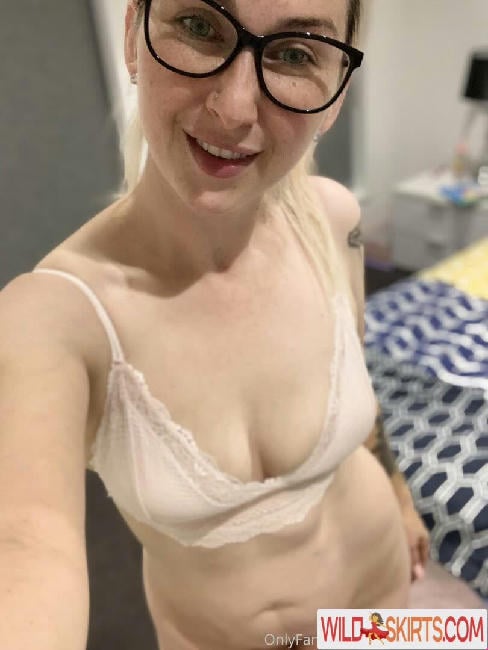 home-alone-mum / home-alone-mum / momathomealone nude OnlyFans, Instagram leaked photo #217