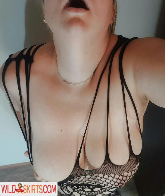 Horny Mummy / secrethornymom / squirrelthegirl nude OnlyFans, Instagram leaked photo #1