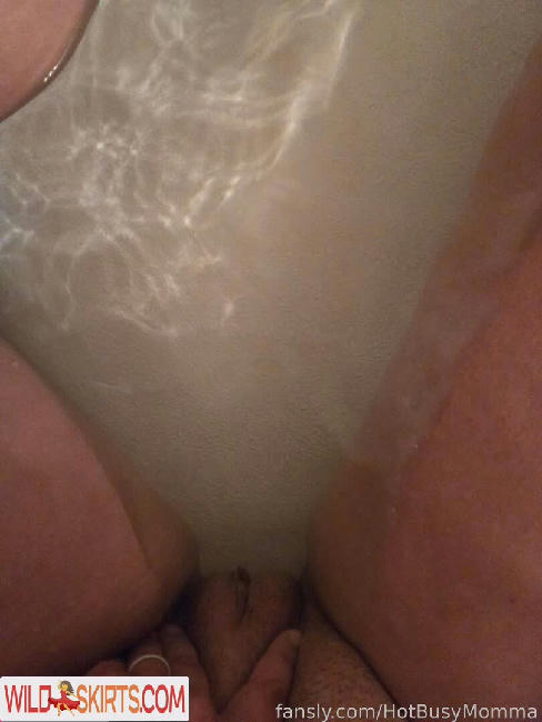 HotBusyMomma / HotBusyMomma / bunnybiam nude OnlyFans, Instagram leaked photo #9