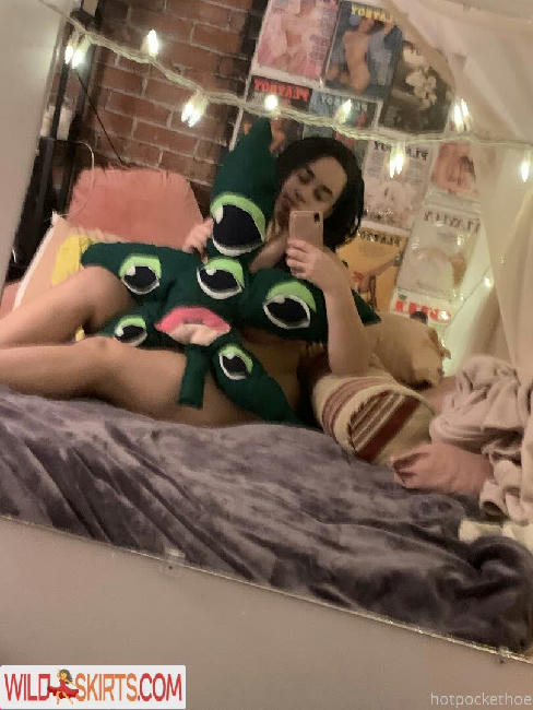 hotpocketprincess / hotpocketprincess / weeedprincess nude OnlyFans, Instagram leaked photo #12