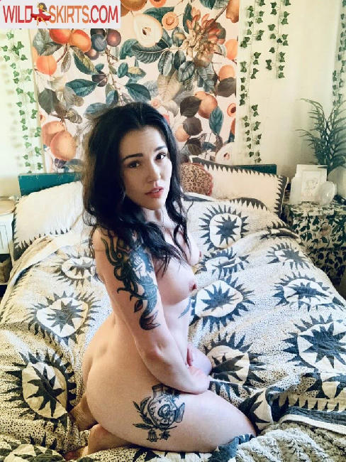 house_feminist / House_Feminist / Sweatpants Cher nude OnlyFans, Instagram leaked photo #64