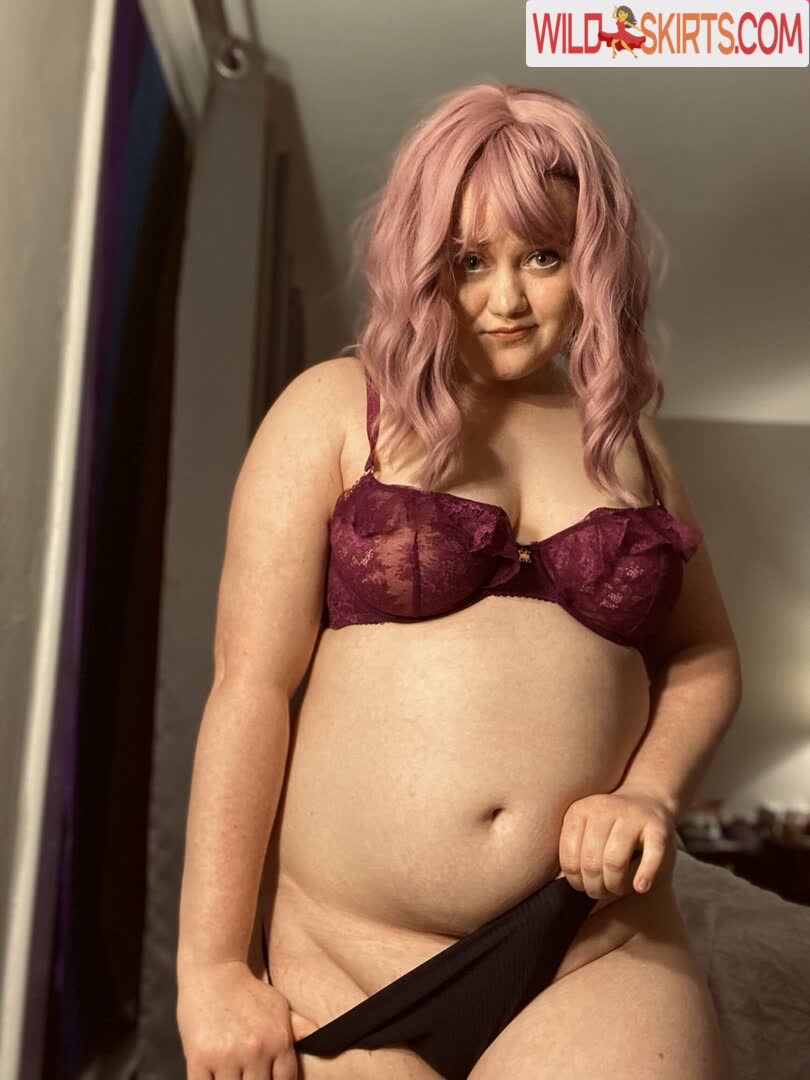 Hunnybeesarecool nude leaked photo #80