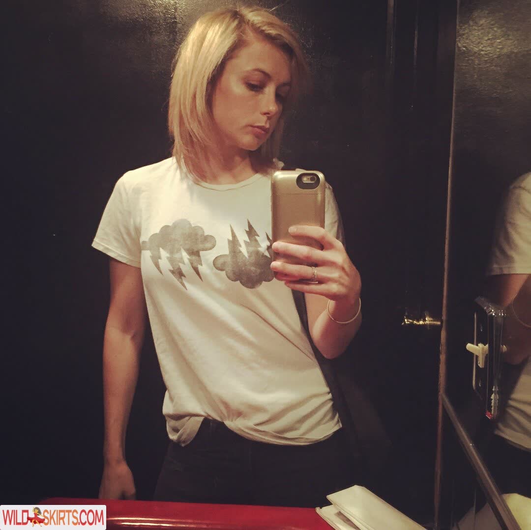 Iliza Shlesinger / ilizas nude Instagram leaked photo #25