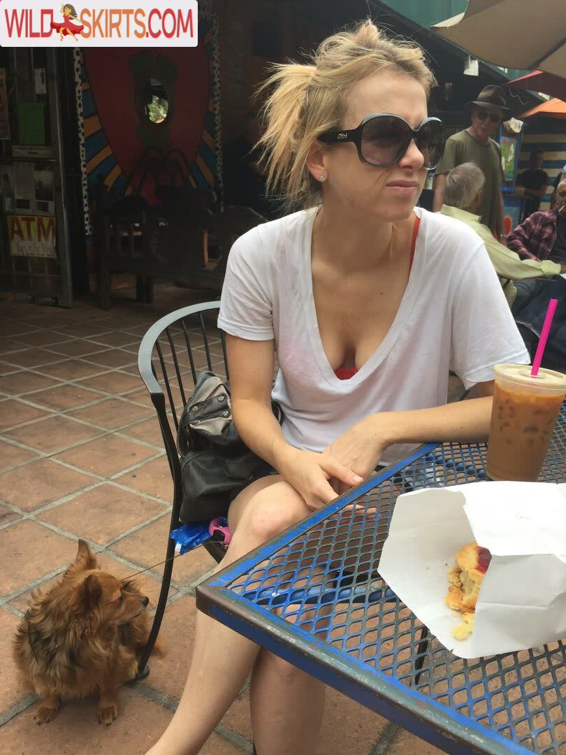 Iliza Shlesinger nude leaked photo #59