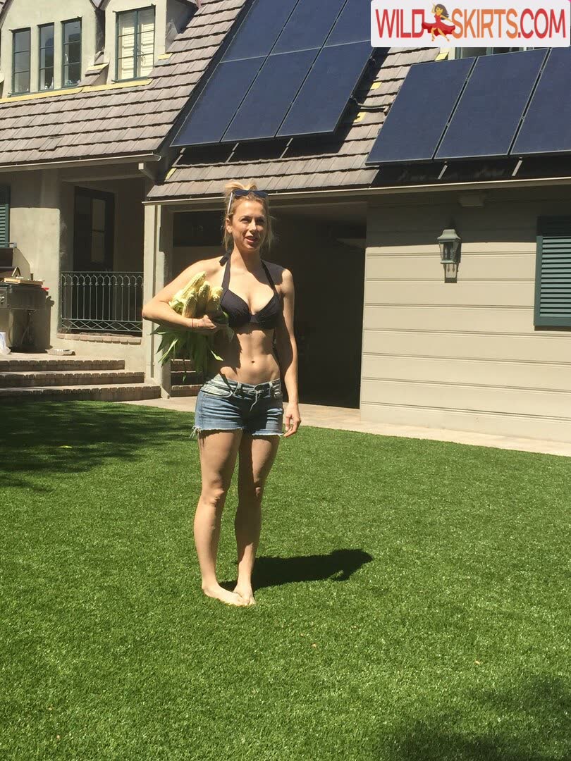 Iliza Shlesinger / ilizas nude Instagram leaked photo #20