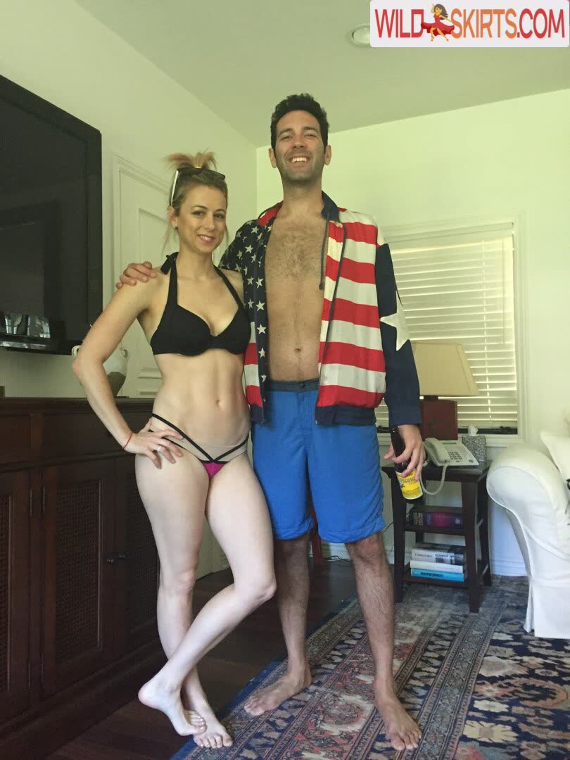 Iliza Shlesinger / ilizas nude Instagram leaked photo #21