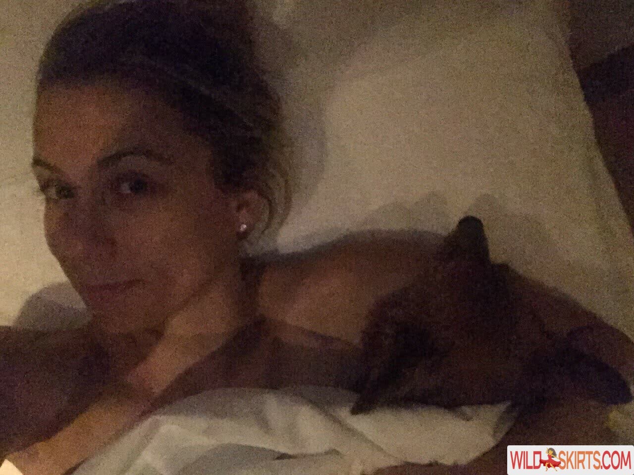 Iliza Shlesinger / ilizas nude Instagram leaked photo #9