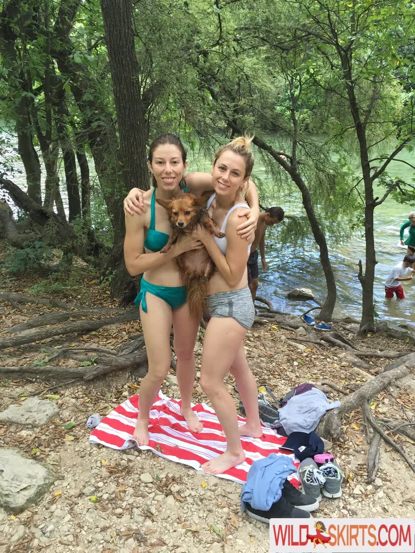 Iliza Shlesinger / ilizas nude Instagram leaked photo #9