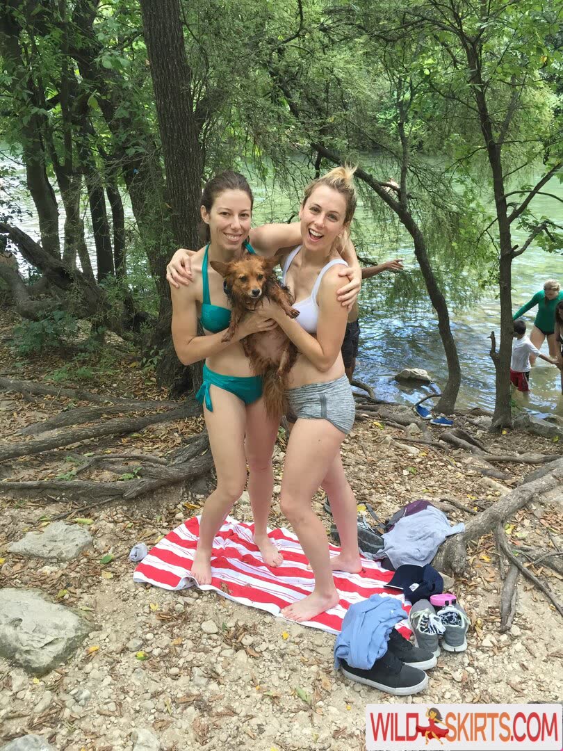 Iliza Shlesinger / ilizas nude Instagram leaked photo