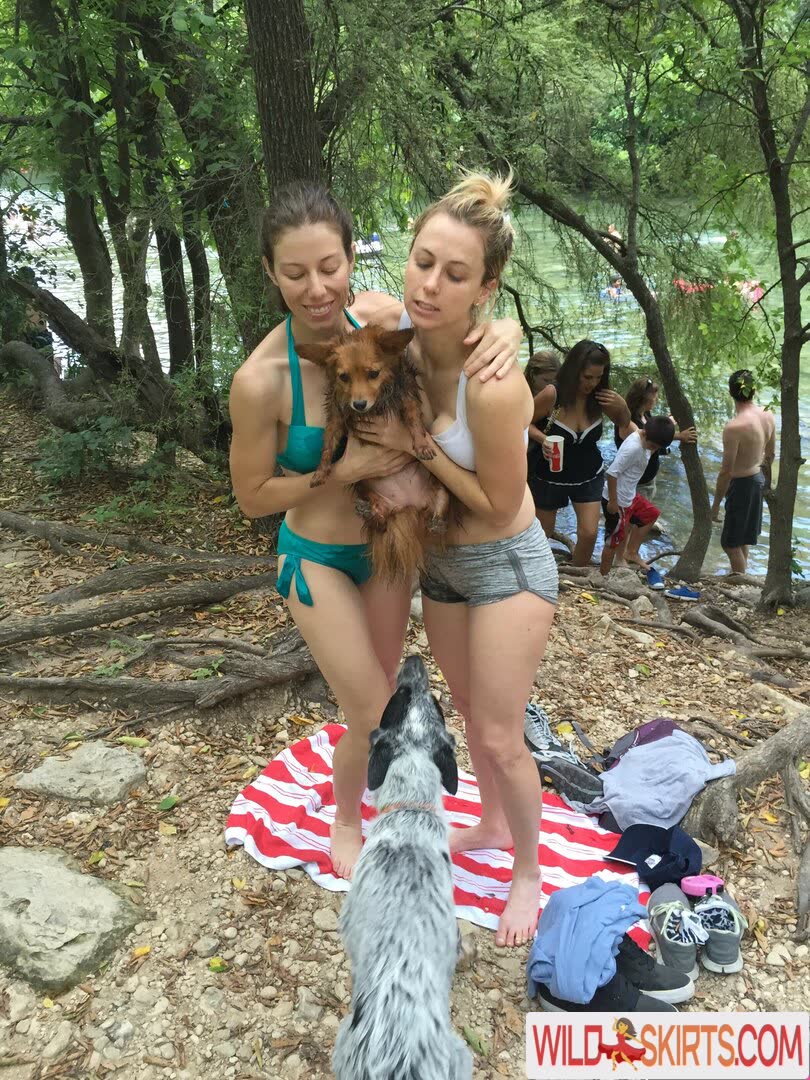 Iliza Shlesinger / ilizas nude Instagram leaked photo #6