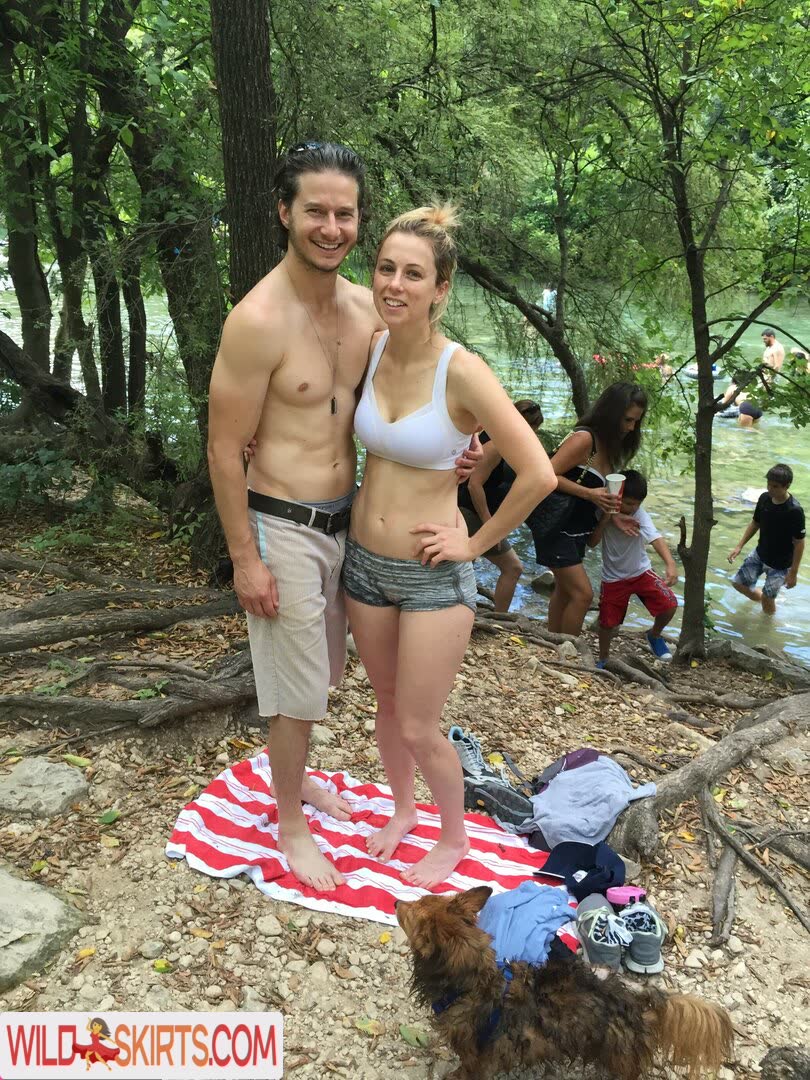 Iliza Shlesinger / ilizas nude Instagram leaked photo #8