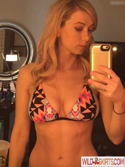 Iliza Shlesinger / ilizas nude Instagram leaked photo #221