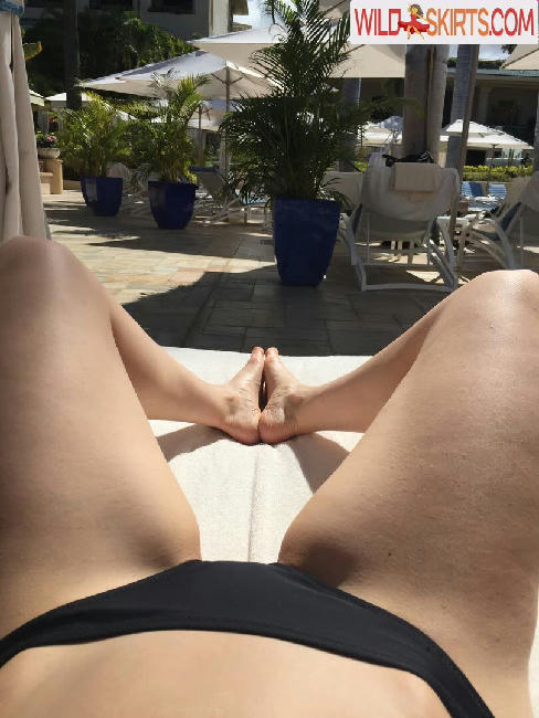 Iliza Shlesinger / ilizas nude Instagram leaked photo #223