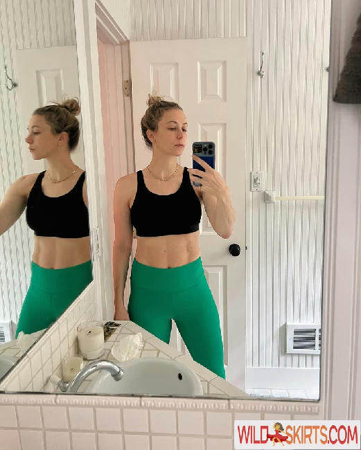 Iliza Shlesinger / ilizas nude Instagram leaked photo #277