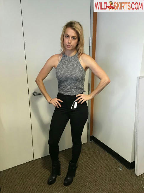 Iliza Shlesinger / ilizas nude Instagram leaked photo #119