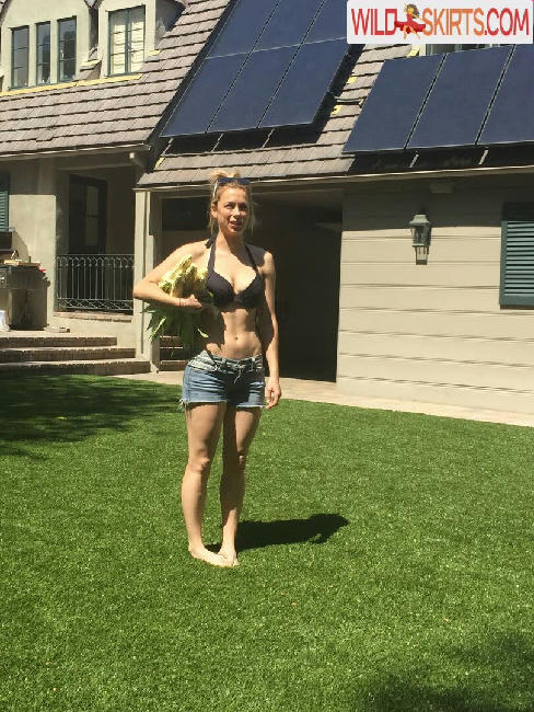 Iliza Shlesinger / ilizas nude Instagram leaked photo #123