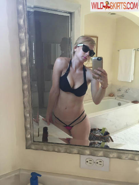 Iliza Shlesinger / ilizas nude Instagram leaked photo #118