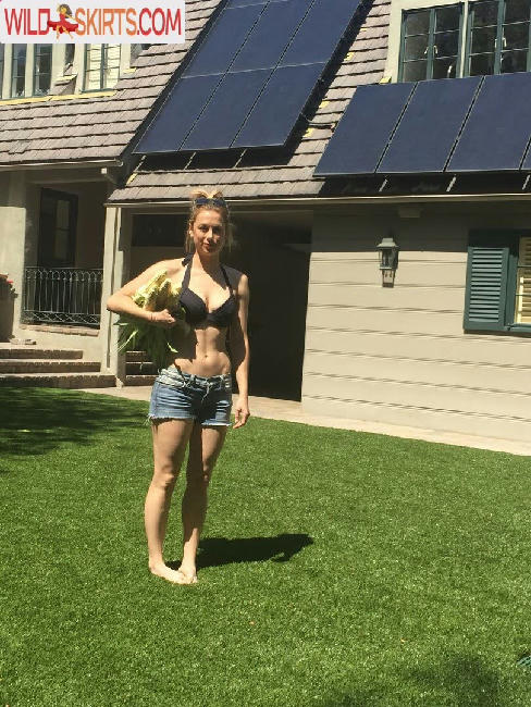 Iliza Shlesinger / ilizas nude Instagram leaked photo #139