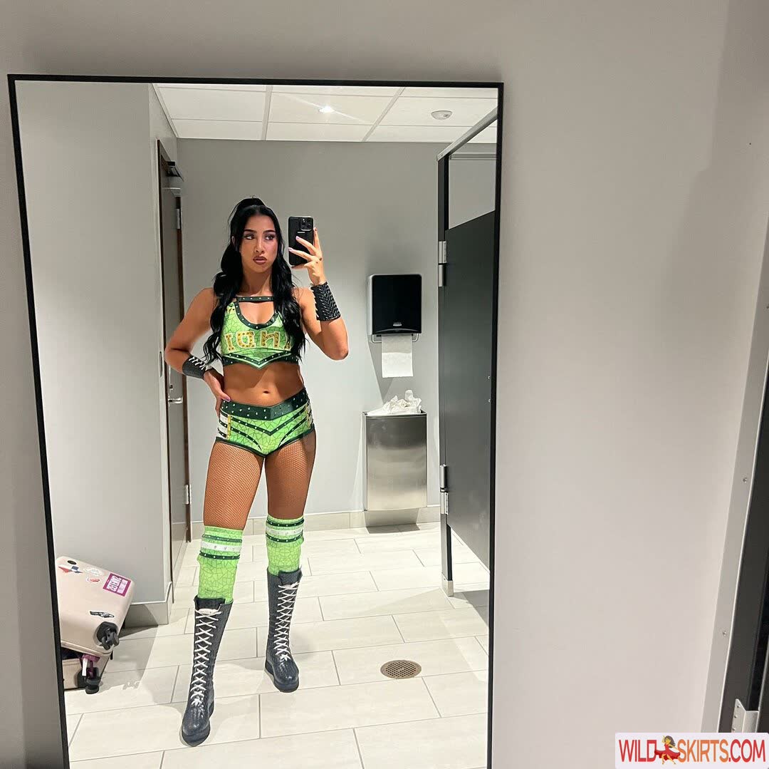 Indi Hartwell nude leaked photo #32