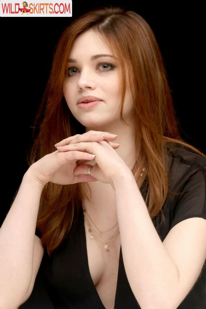 India Eisley nude leaked photo #16