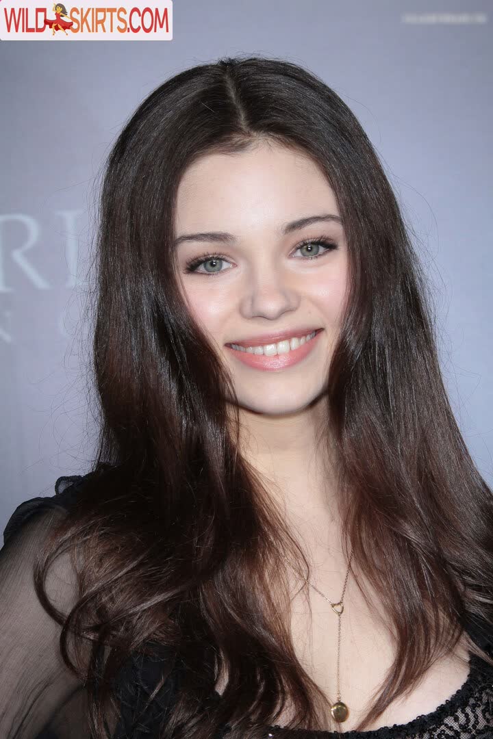 India Eisley nude leaked photo #112