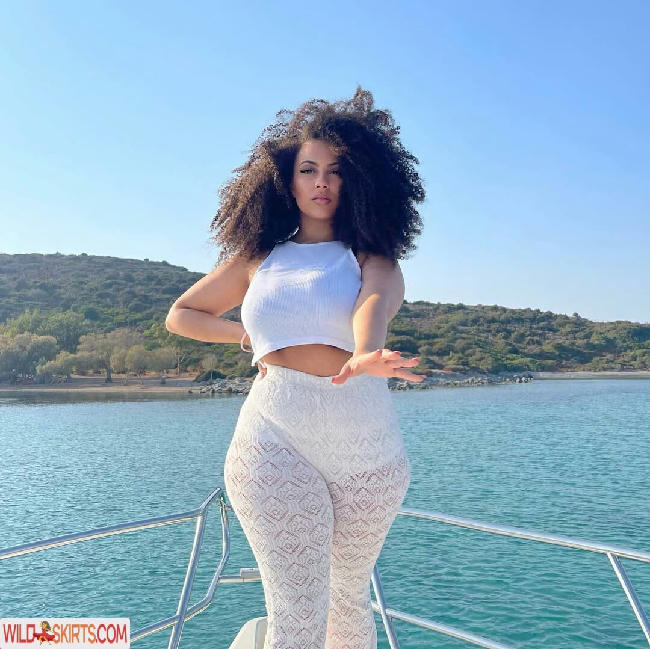 Ines Curly / curlygirl088 / ineees.acr nude OnlyFans, Instagram leaked photo #31