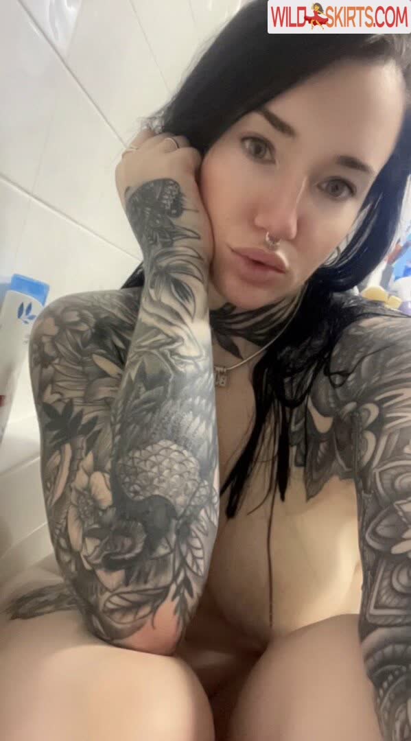 Inked-couple Hampshire nude leaked photo #15