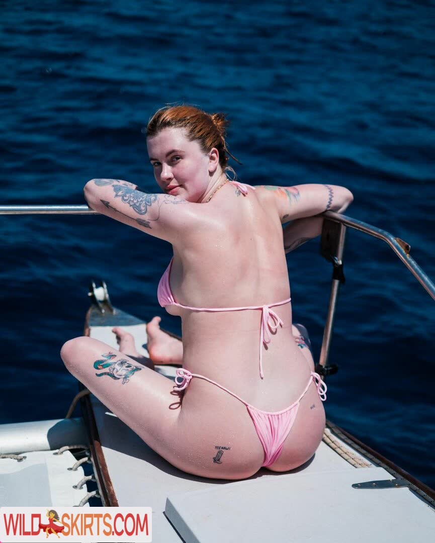 Ireland Baldwin / irelandbasingerbaldwin nude Instagram leaked photo