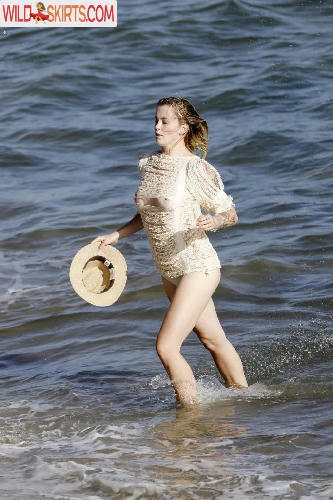 Ireland Baldwin / irelandbasingerbaldwin nude Instagram leaked photo #44